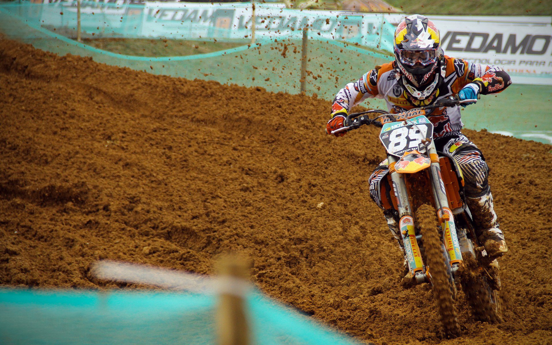 独行侠内外线配合默契击退来犯之敌,独行侠防守